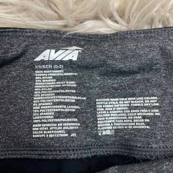 Avía workout Capri leggings   - Picture 2 of 3